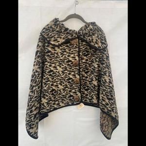 NWT Leopard Print wool poncho Sz Large